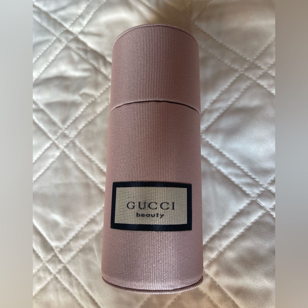 Gucci Beauty Soft Pink Cosmetic Brush Holder